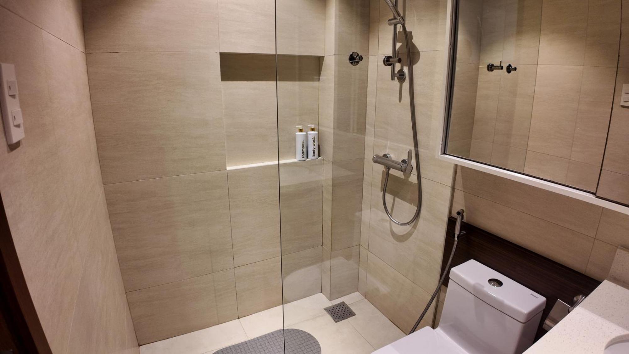 Dominiks Stylish Resort Gem Ocean View Pool Queen Bed At Tambuli 8 Floor Fast Wifi Lapu-Lapu City Esterno foto